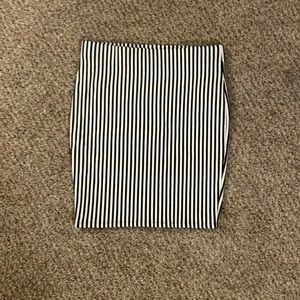 High wasted pin stripe skirt, thick, with waistband size 0X